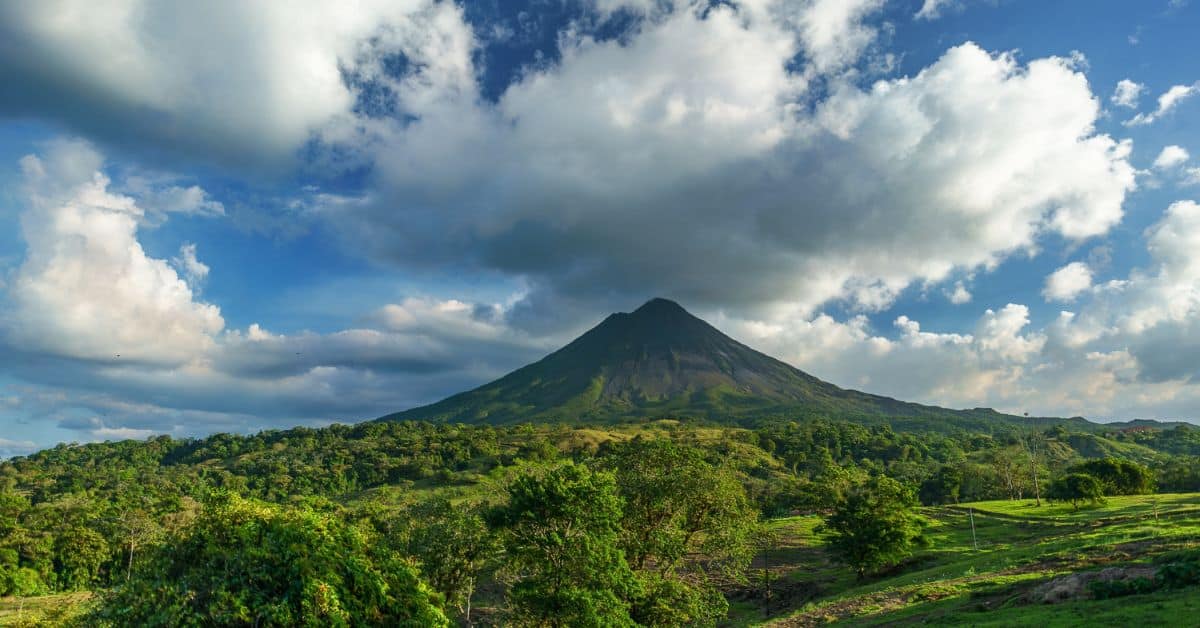 best places to travel in january costa rica