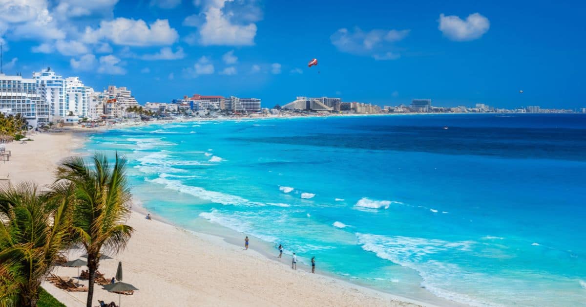 best places to visit in march cancun